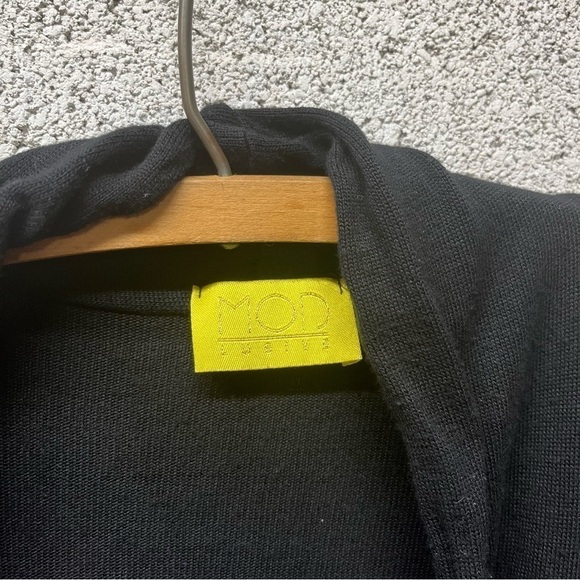 Mod Lusive Viscose Cardigan - Picture 4 of 5